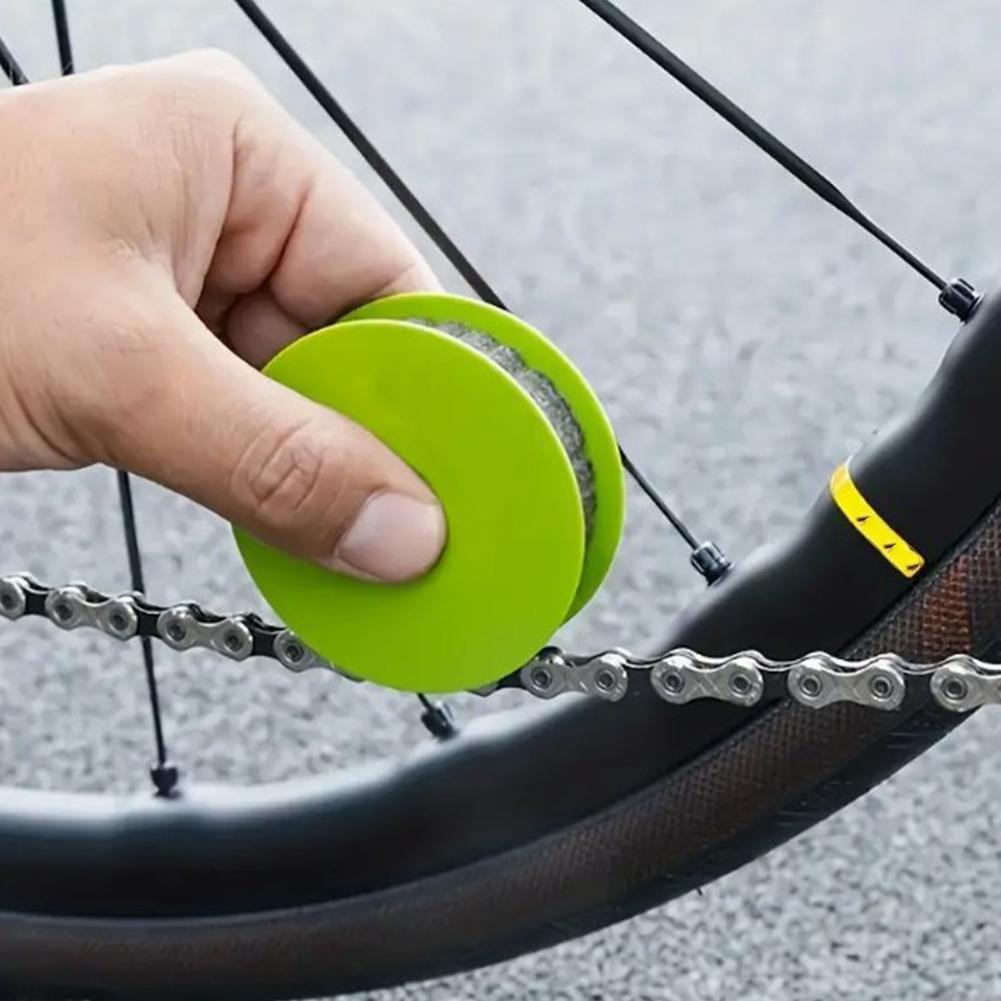 Portable Bicycle Chain Oiler R - Cycling Gear Parts review and price